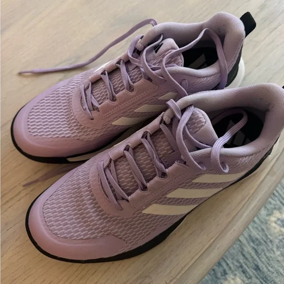 Adidas Women's Light Purple Sneakers size 8 - Picture 2 of 4